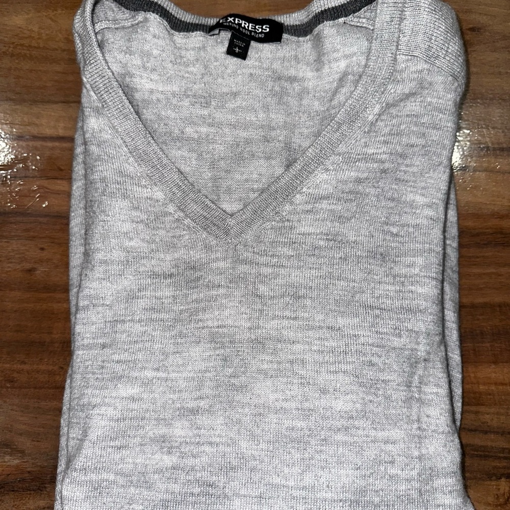 Men’s Express Lightweight Sweater